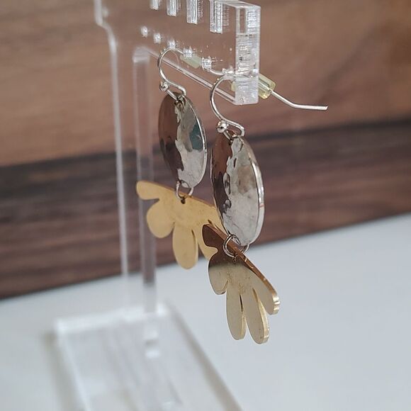 Hammered Silver Disc with Gold Daisy Petal Dangles French Wire Pierced Earrings - Picture 4 of 7